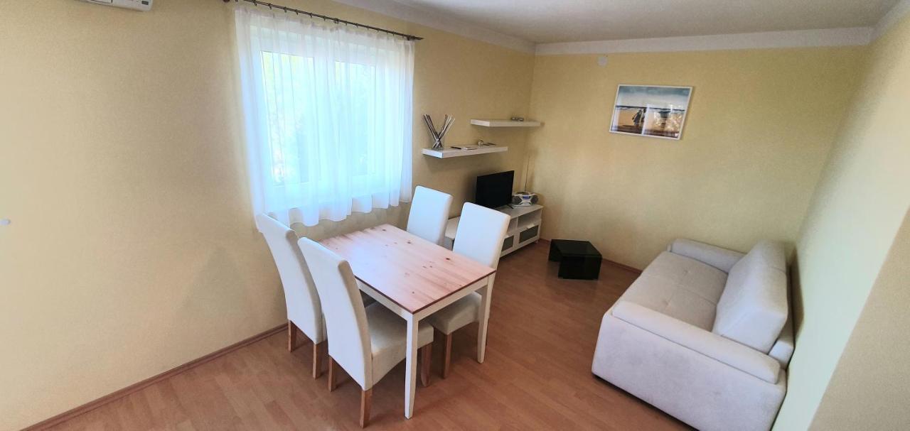 Apartments Oaza, Vrsi Mulo Exterior foto