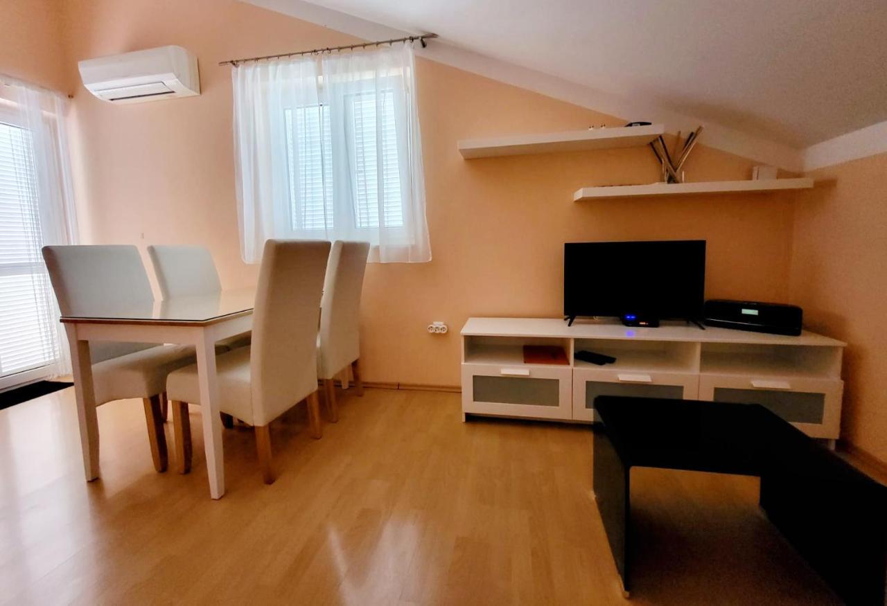 Apartments Oaza, Vrsi Mulo Exterior foto